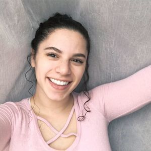 Meet your Posher, Malia